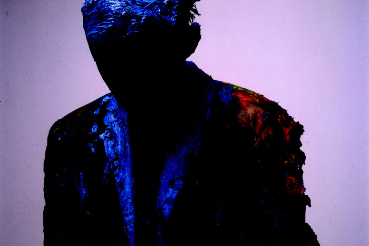 PERFORM-MADE / Resistant Moments